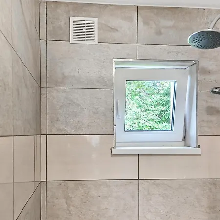 1 Bedroom Gorgeous In