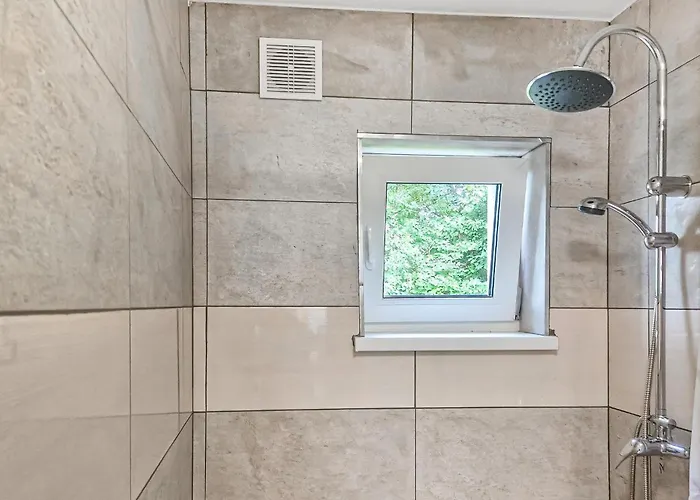 1 Bedroom Gorgeous In